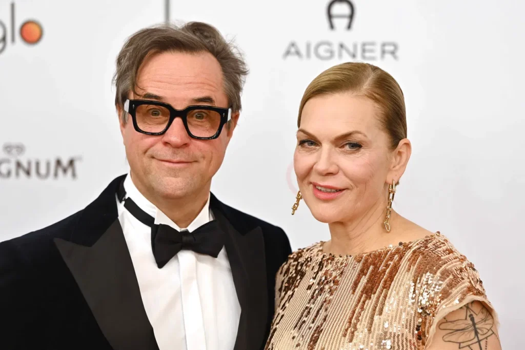 Jan Josef Liefers Neue Freundin – Alles, Was Du Über die Gerüchte und Fakten Wissen Solltest jan josef liefers neue freundin